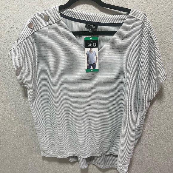 Jones New York Tops - Jones New York White Striped Short Sleeve Top